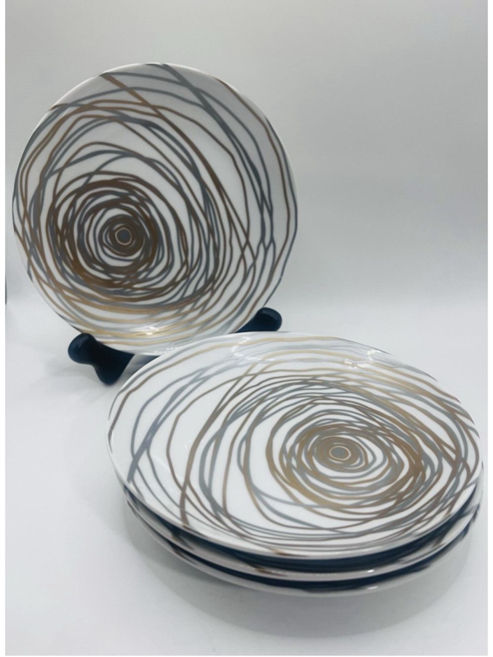 Set of 4 Crate & Barrel Soiree Plates 6.5” Gold Silver Appetizer Dessert Snack